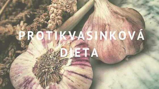 Protikvasinková dieta: Jak vás může zbavit akné?